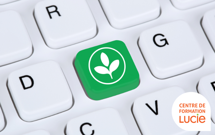 Visuel formation Achats numériques responsables, clavier avec un pictogramme représentant une plante verte